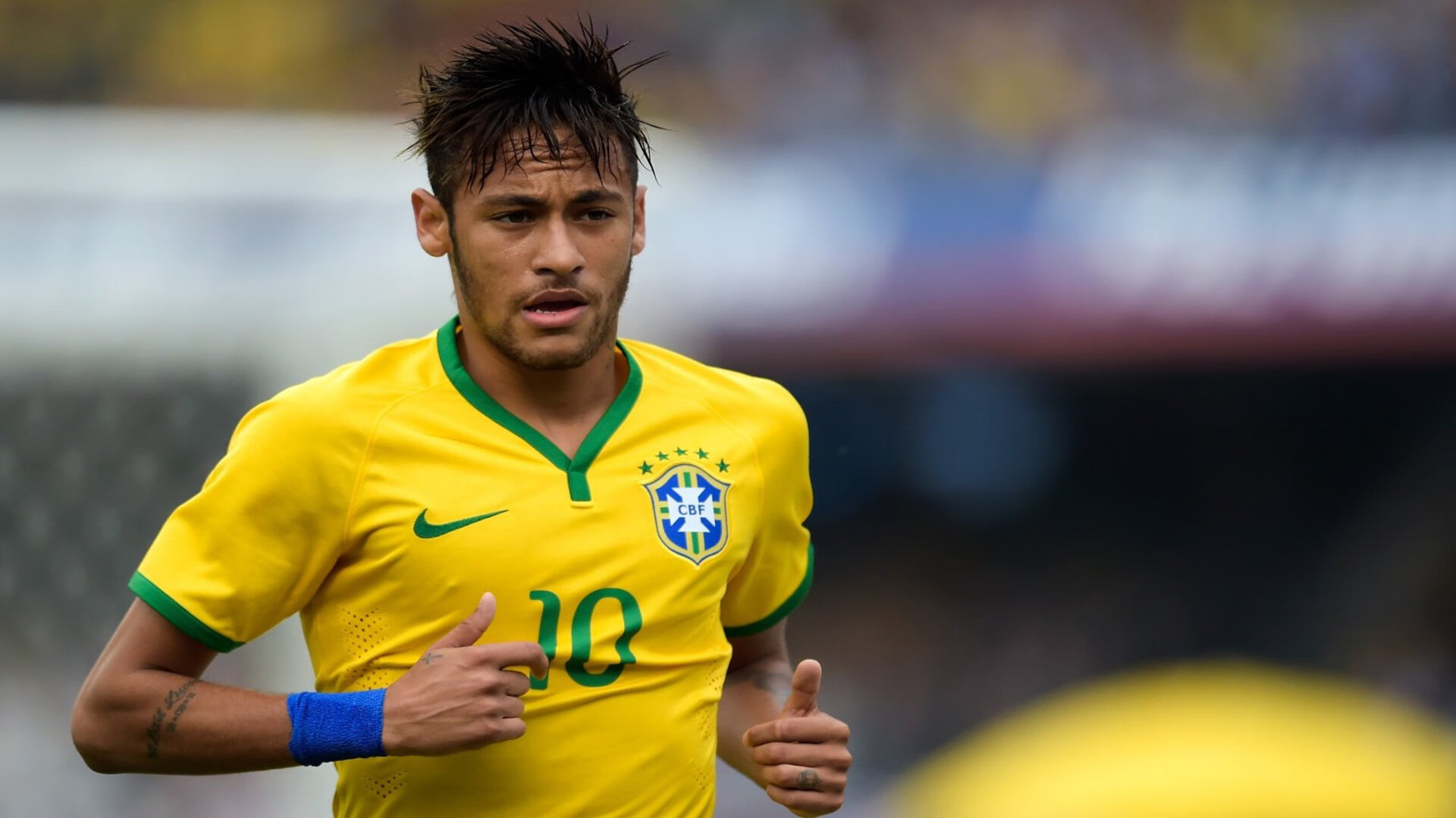 爱游戏体育客户端-_时尚运动潮流：运动服饰的新宠_，时尚运动服牌子