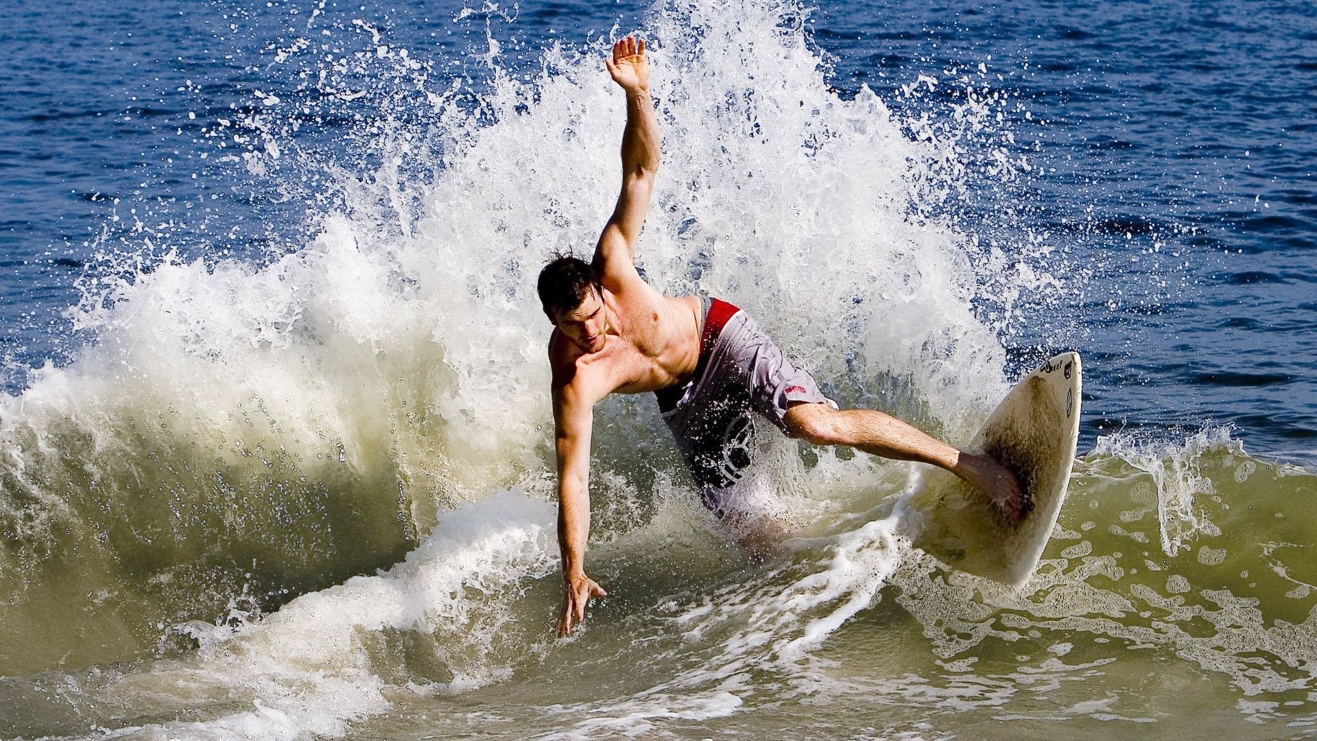 《电竞行业投资解析：资本热潮何时降温？》，电竞未来投资价值