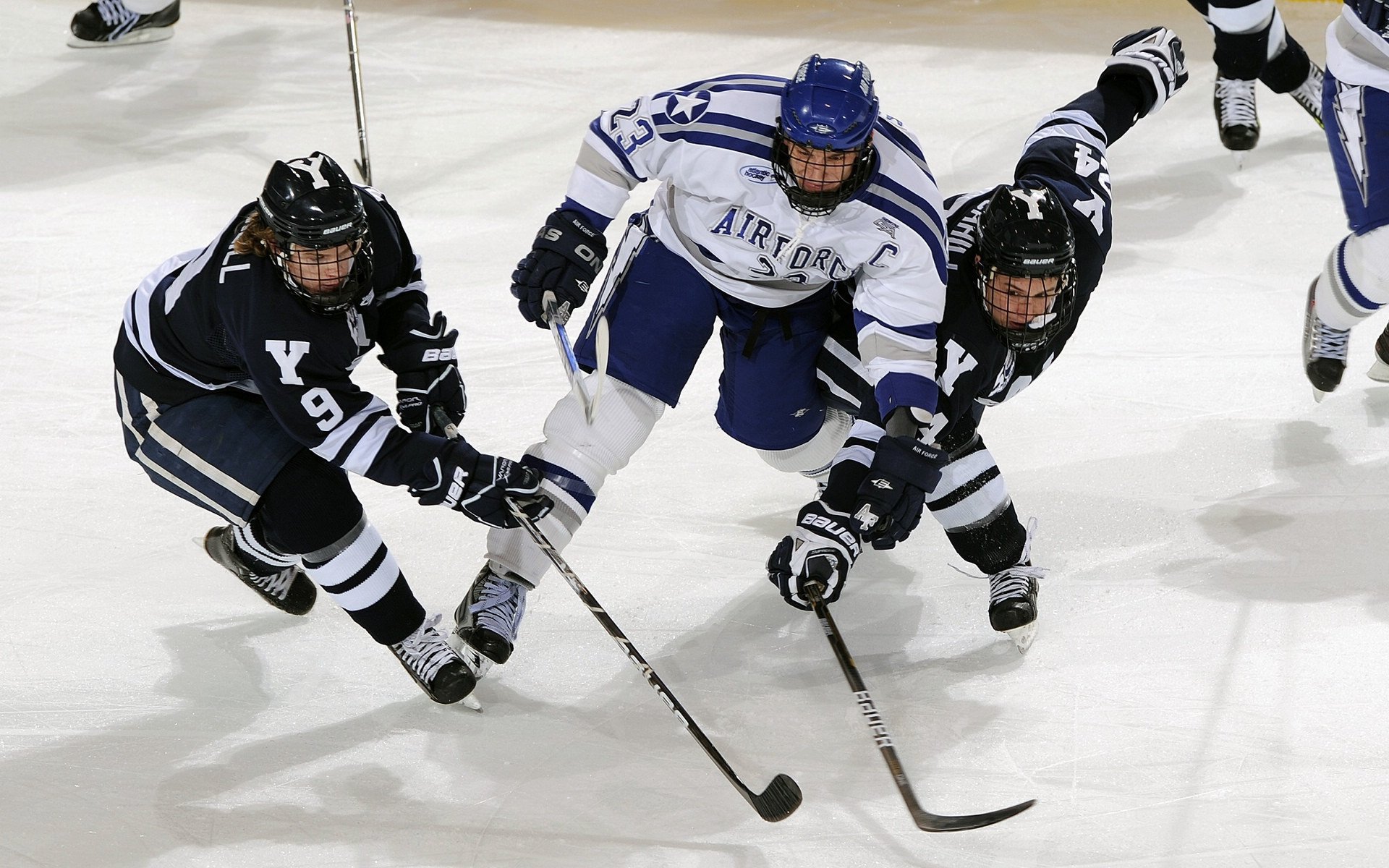 全球战队技术交流会召开，lol全球战队